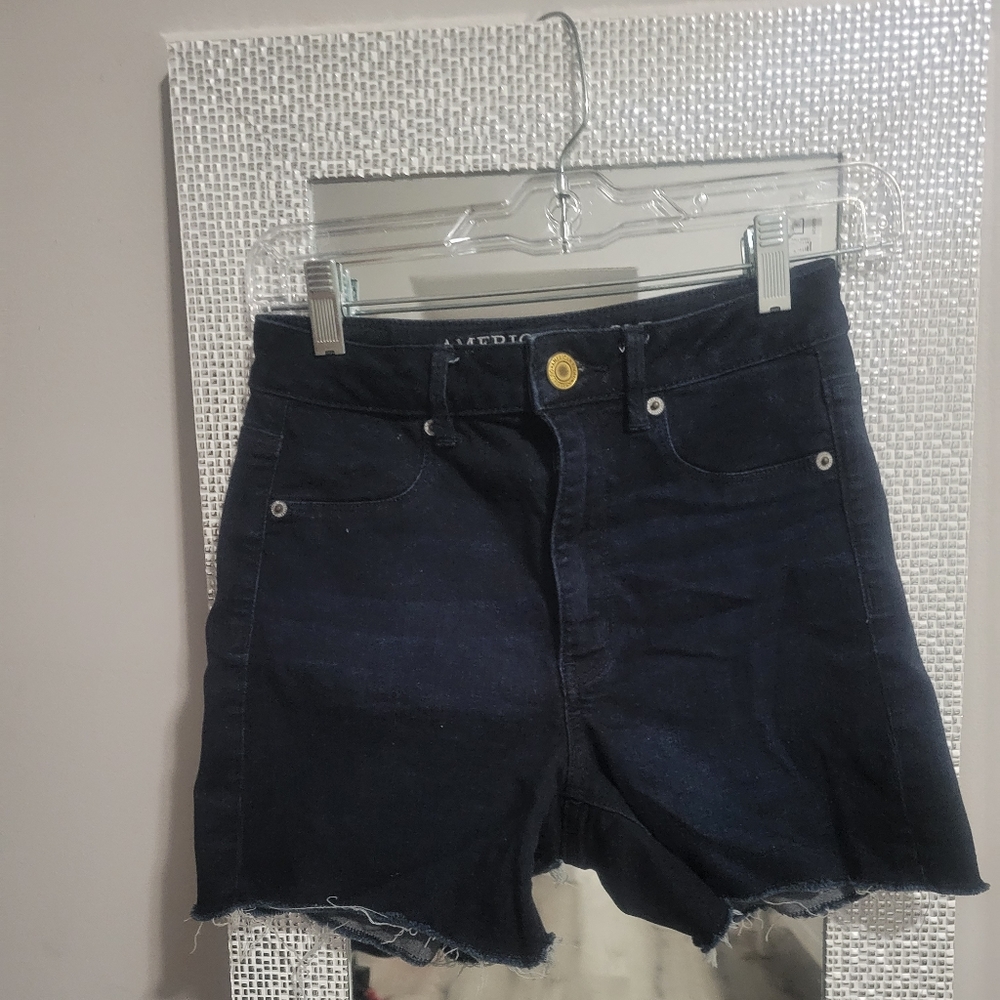 Gently used American Eagle denim shorts--Size 4